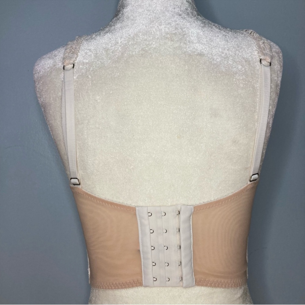 Victoria's Secret • 34DD Lined Demi Crop Top Bustier - Picture 6 of 10
